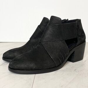 Eileen Fisher Criss Cross Black Bootie 8 1/2